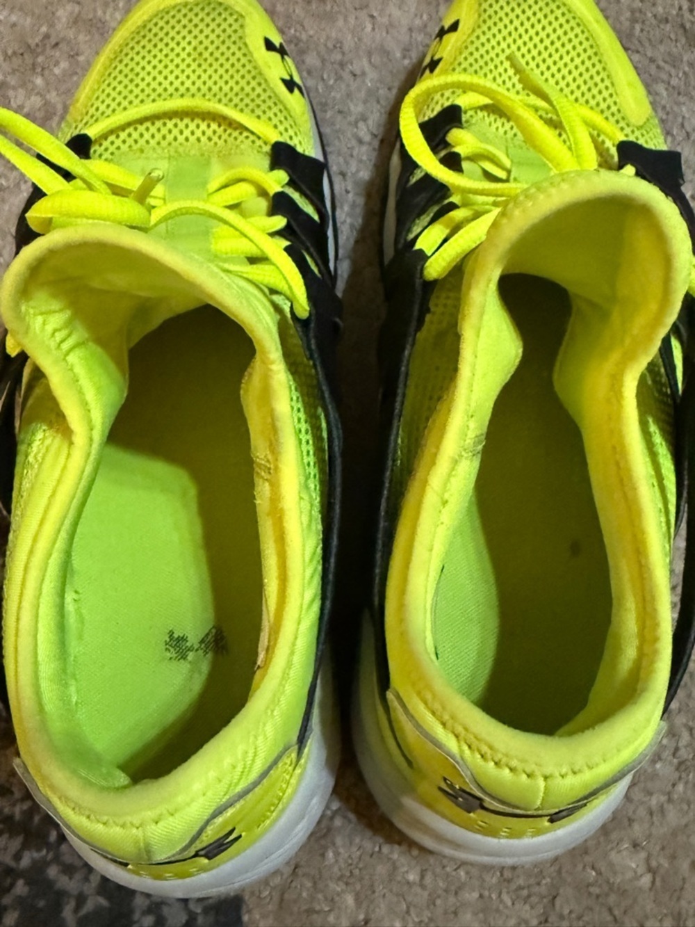 Men’s Under Armour Charged Cushioning Size 13 Neon Yellow Athletic Shoes - Picture 4 of 5